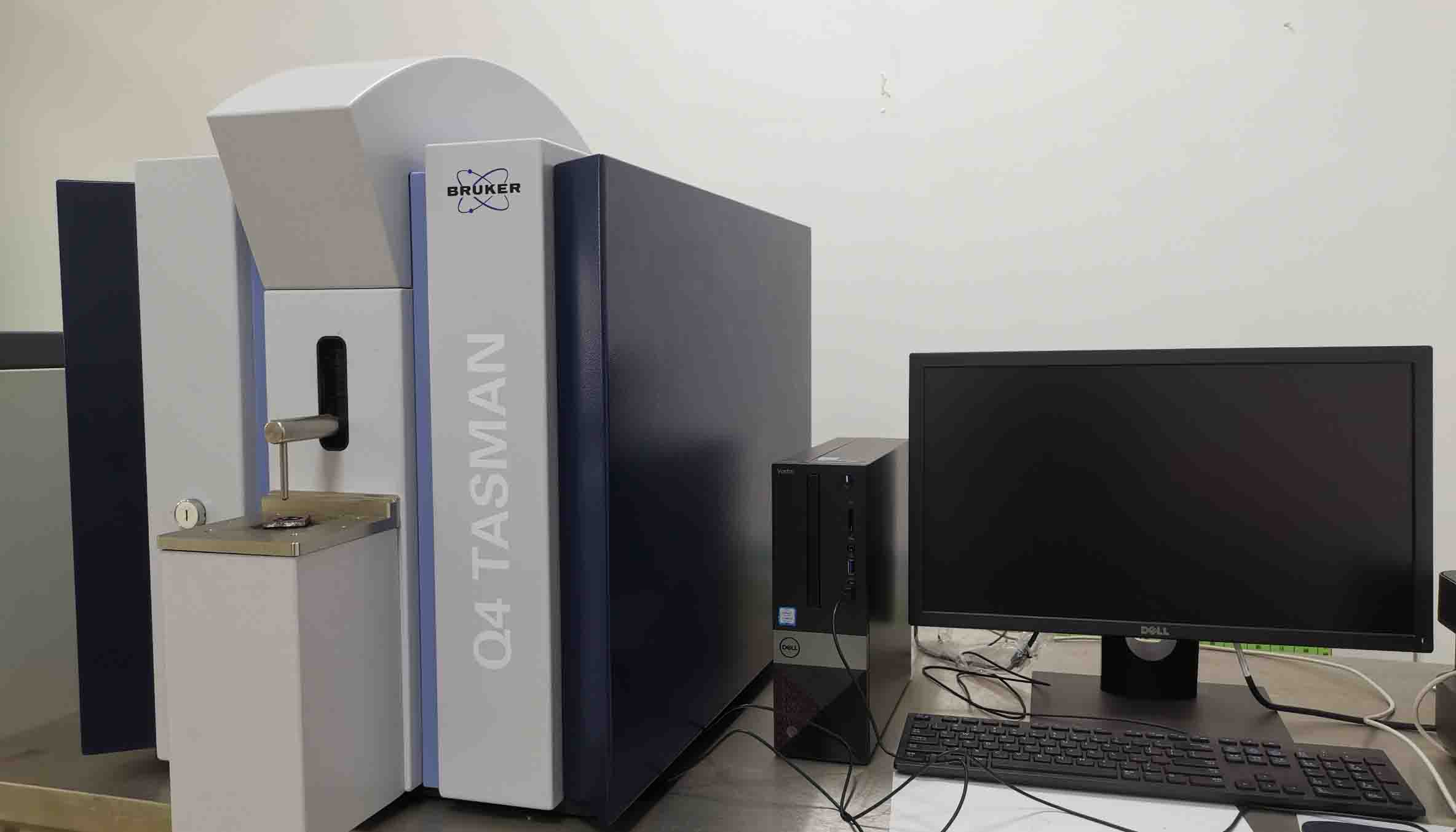 
												化學(xué)實(shí)驗(yàn)室												